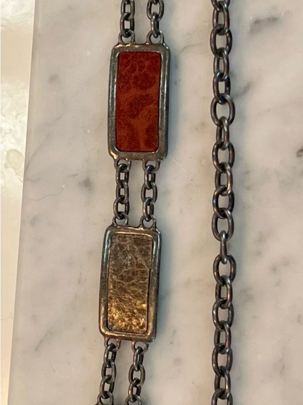 Women's Double-Panel Chain Belt in Red, Blue and Tan